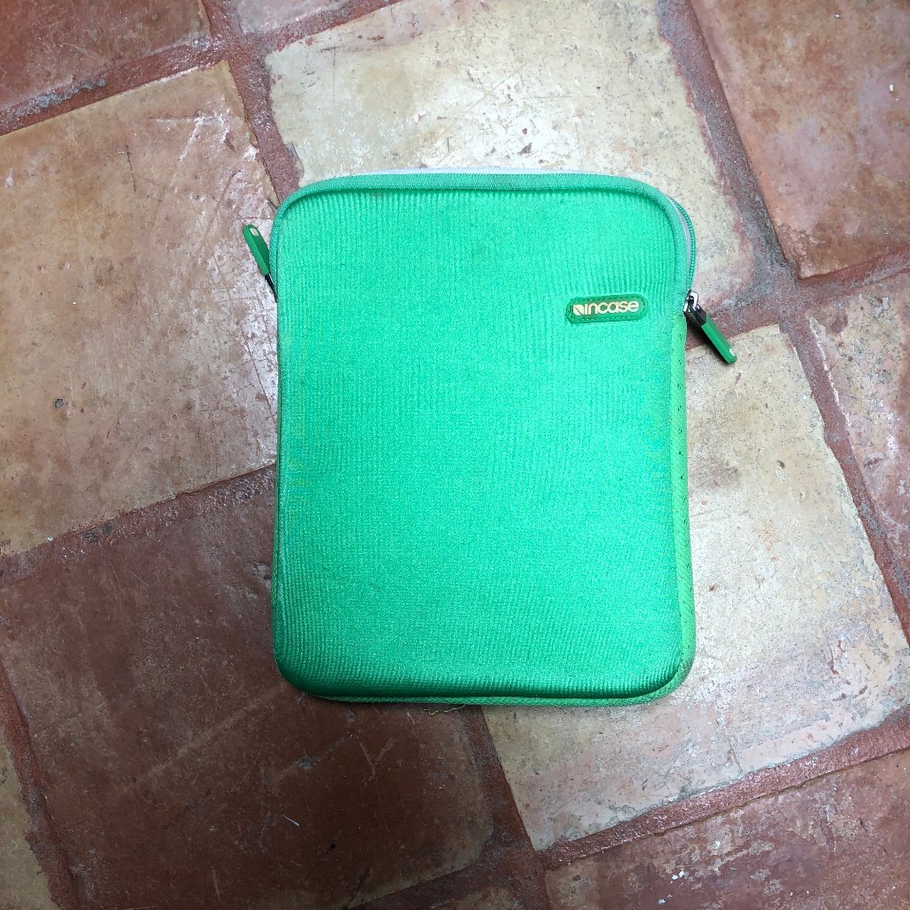 Ipad/Tablet Case